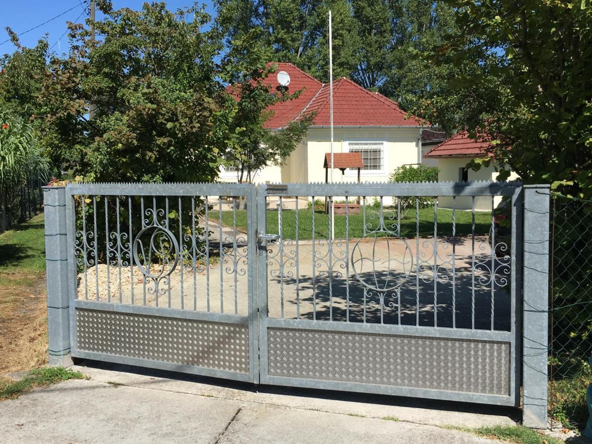 Villa Ida Balatonmáriafürdő 外观 照片